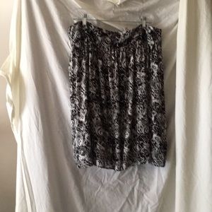 Black and white silky skirt